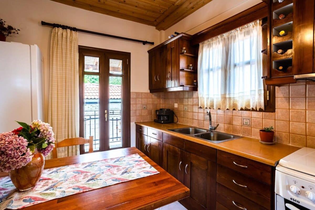 Stemnitsa Stone Residence - Comfy Mountain Getaway Esterno foto